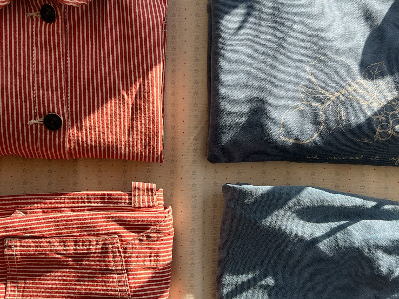 Konges Sløjd A/S WOVEN JACKETS & VESTS milk rouge stripe